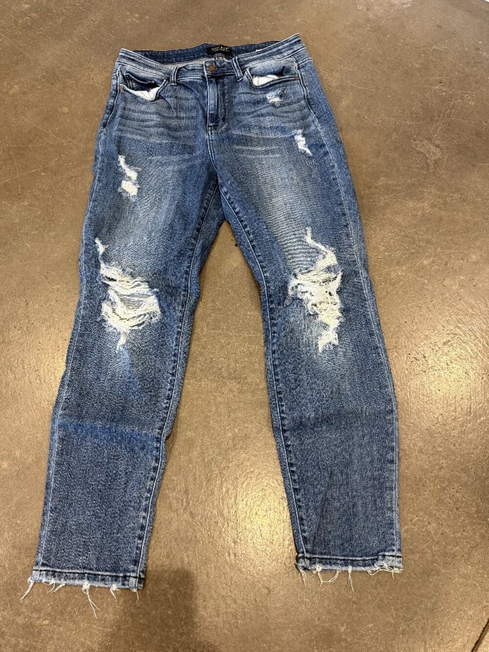 Judy Blue Distressed Boyfriend Jeans